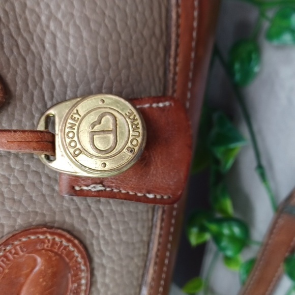 Dooney & Bourke Pre-tag Vintage Doctor Bag Satchel - Picture 2 of 16